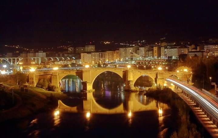 Castelodobispo - Ourense Sobrado del Obispo Eksteriør bilde